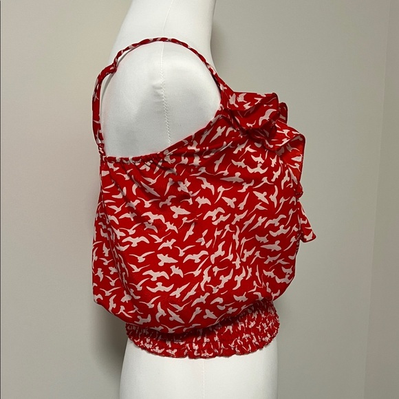 Bird Patterned Sleeveless Blouse - Picture 2 of 3